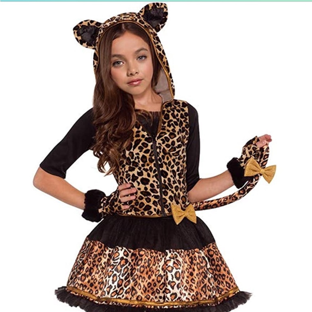 Girls Halloween costume used ones great condition